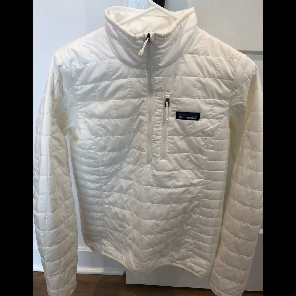 Nano puff Patagonia half zip.